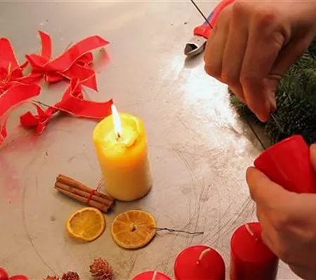 Dekoration - Anfertigen eines Weihnachtskranzes